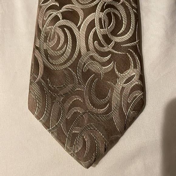 Men Pierre Cardin Gold silk tie - Picture 2 of 6